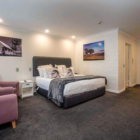 Town Square Motel ออเรนจ์ ภายนอก รูปภาพ