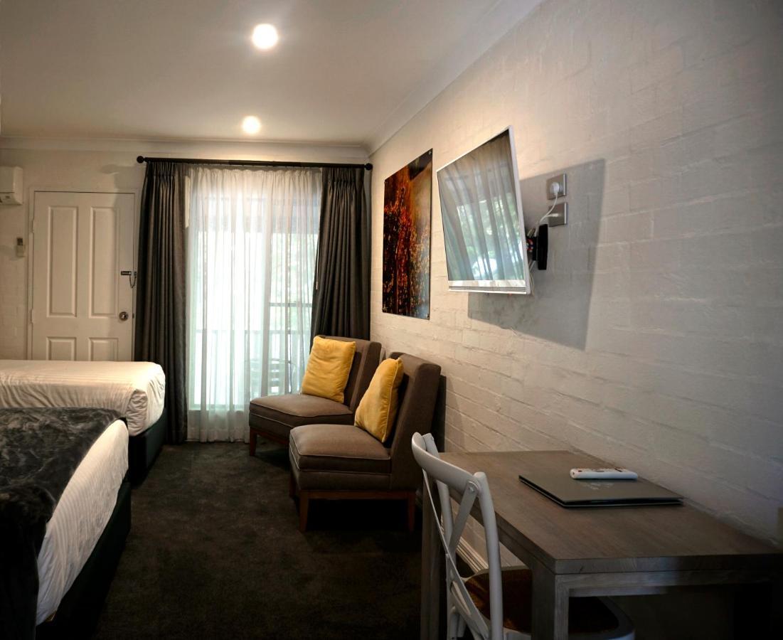 Town Square Motel ออเรนจ์ ภายนอก รูปภาพ