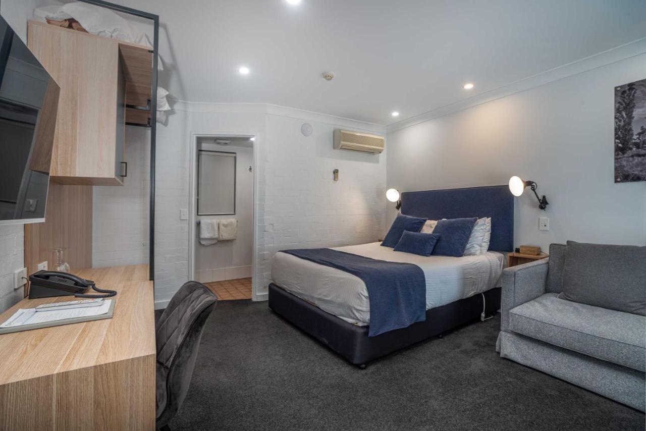 Town Square Motel ออเรนจ์ ภายนอก รูปภาพ