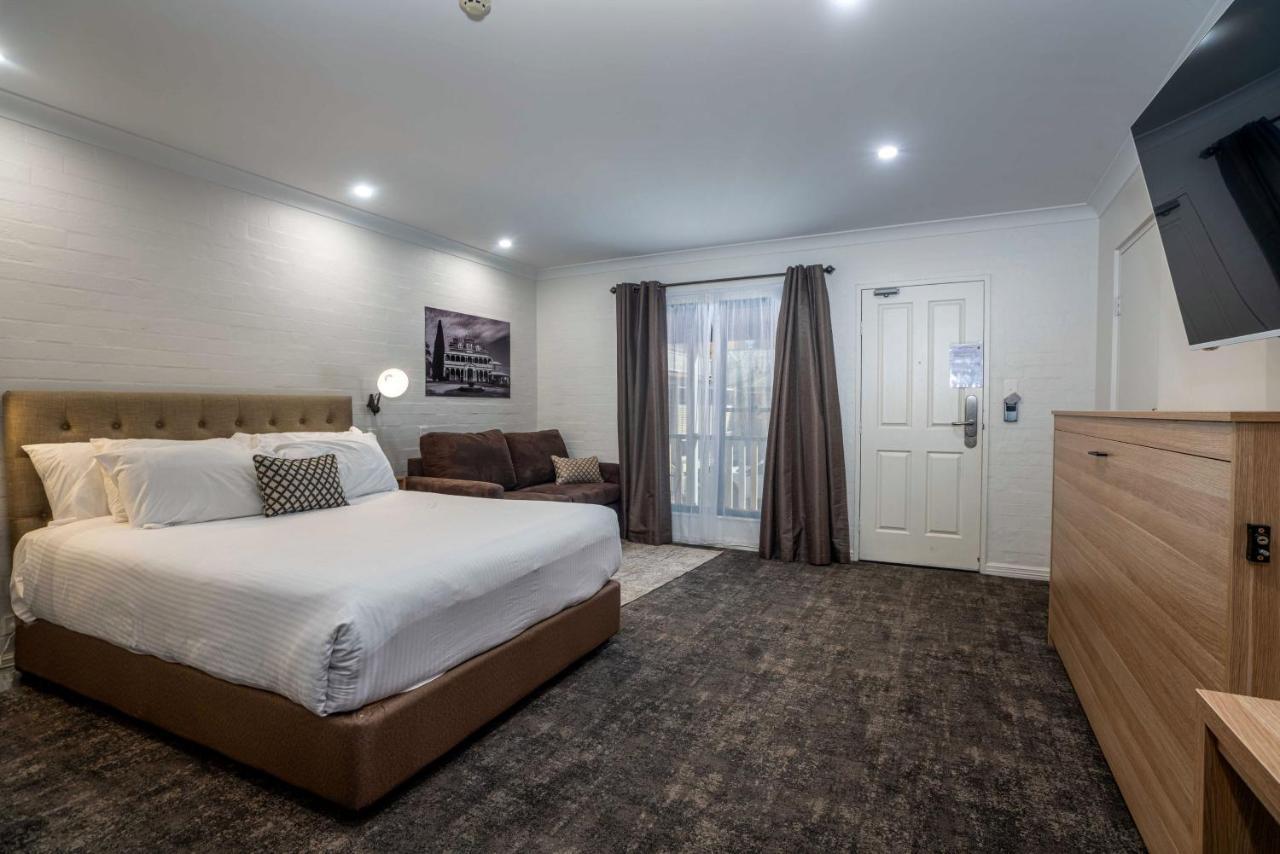 Town Square Motel ออเรนจ์ ภายนอก รูปภาพ