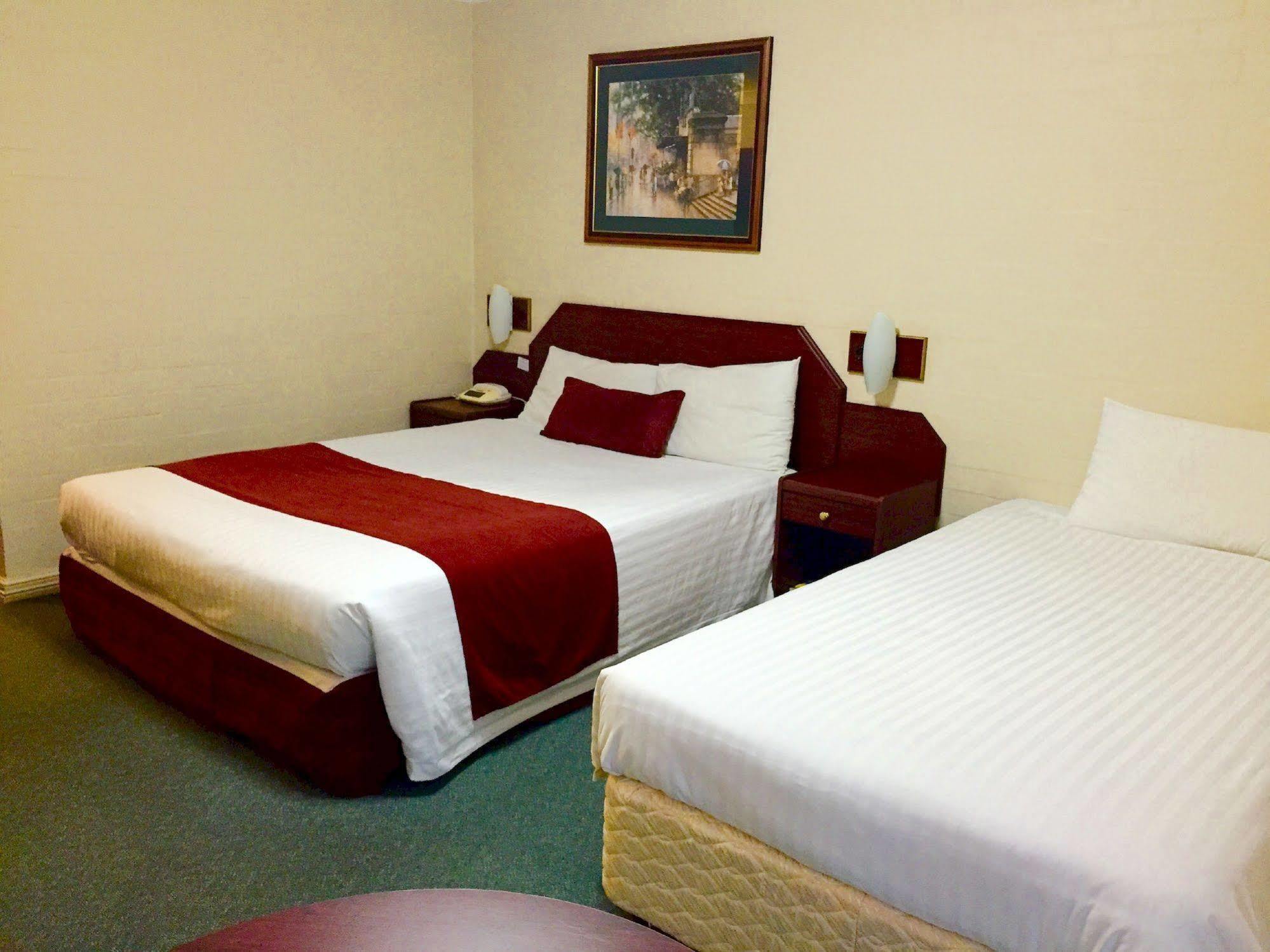 Town Square Motel ออเรนจ์ ภายนอก รูปภาพ