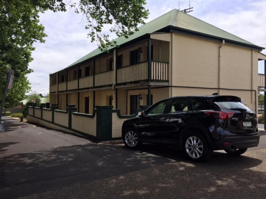 Town Square Motel ออเรนจ์ ภายนอก รูปภาพ